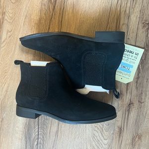 Toms black suede bootie 8